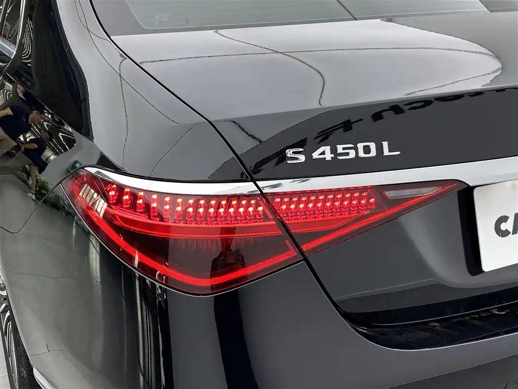 Mercedes-Benz S-Class 2024 — фото 11