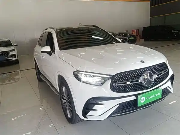 Mercedes-Benz GLC 2023