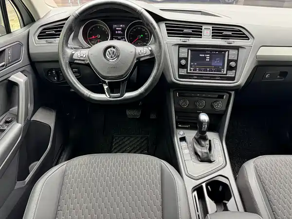 Volkswagen Tiguan L 2020