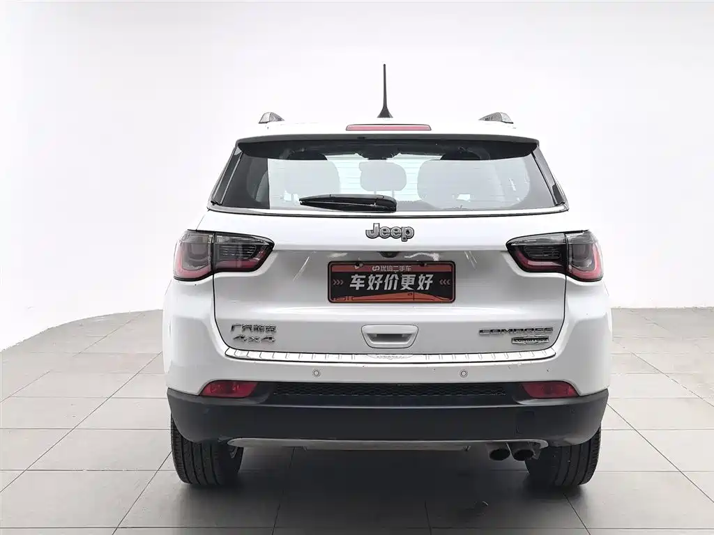 Jeep Compass 2018 — фото 4