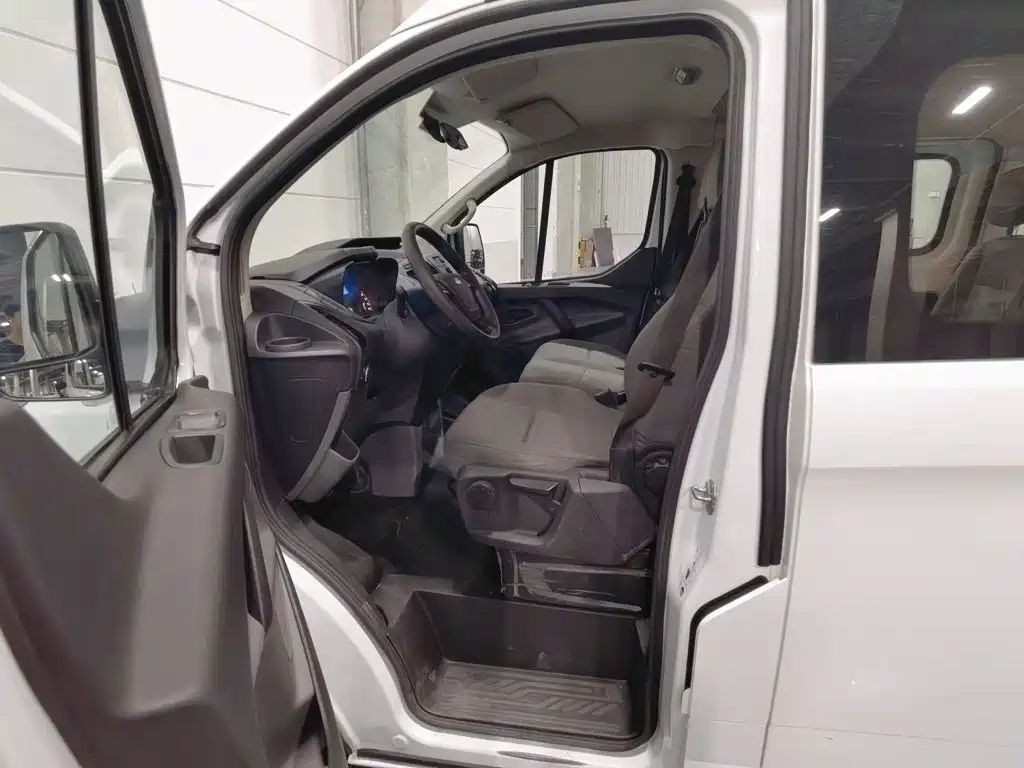 Ford Transit 2021 — фото 10