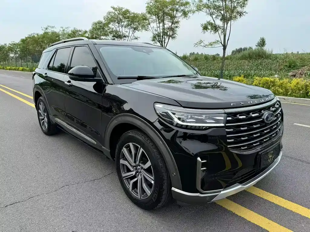 Ford Explorer 2023 — фото 3