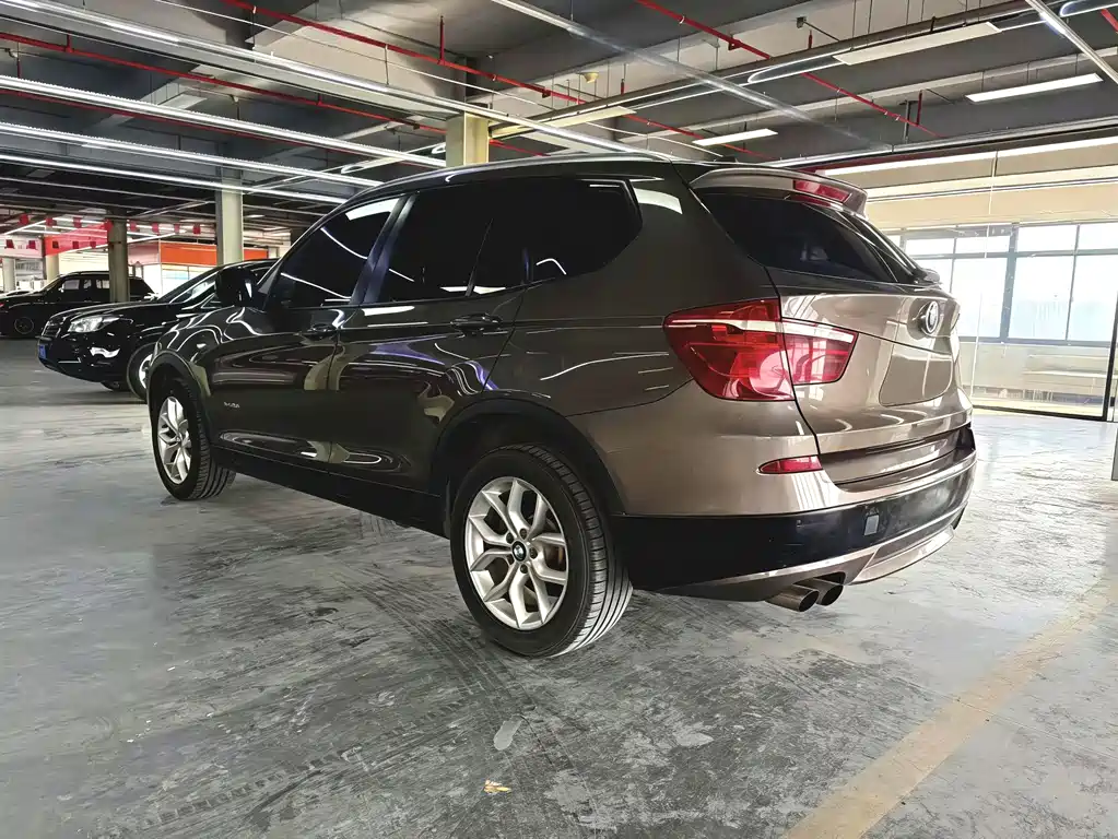 BMW X3 2013 — фото 9