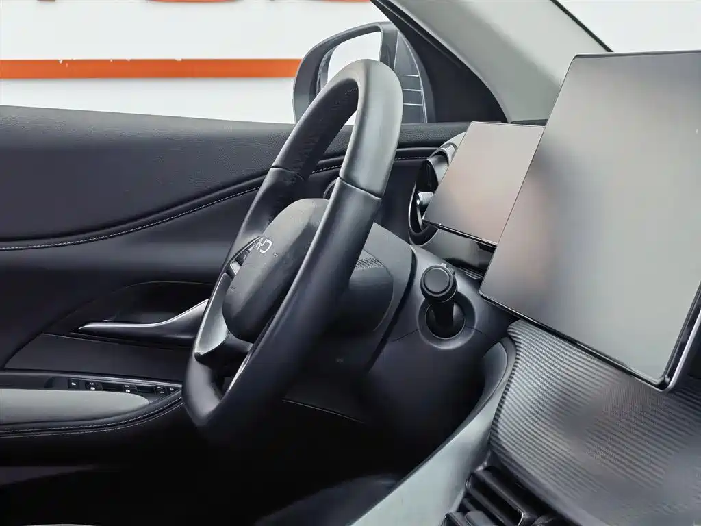 BYD Seal 05 DM-i 2025 — фото 22