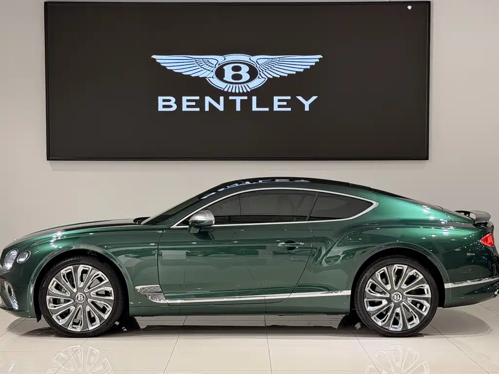 Bentley Continental 2023 — фото 3