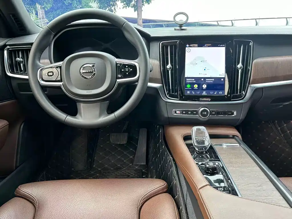 Volvo S90 2023 — фото 14