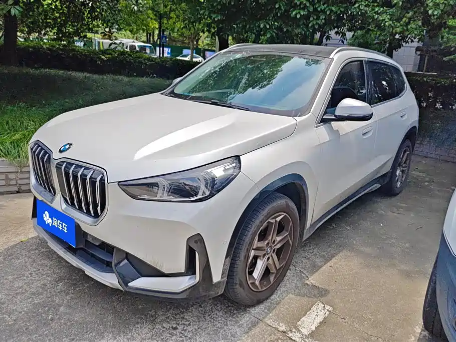 BMW X1 2023 — фото 1