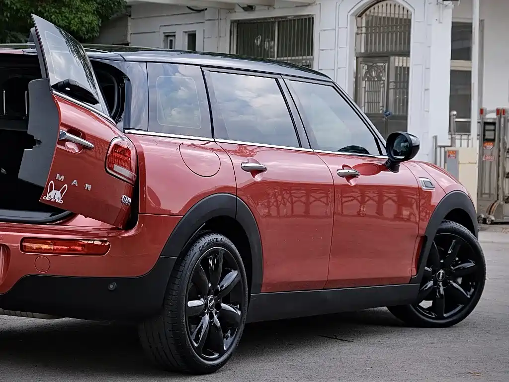MINI Clubman 2021 — фото 12