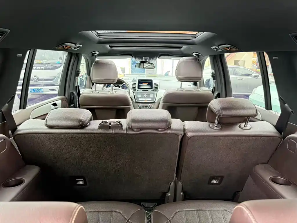 Mercedes-Benz GLS 2018 — фото 10