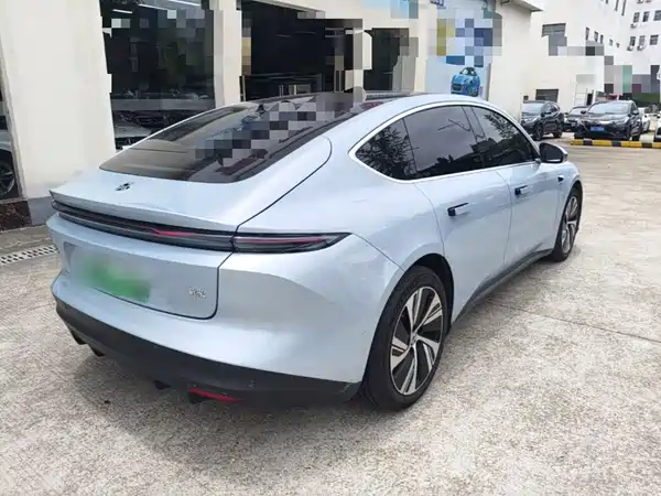 NIO ET5 2025