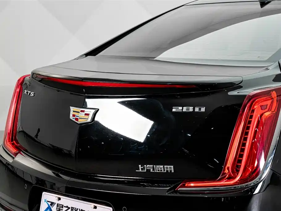 Cadillac XTS 2019 — фото 8