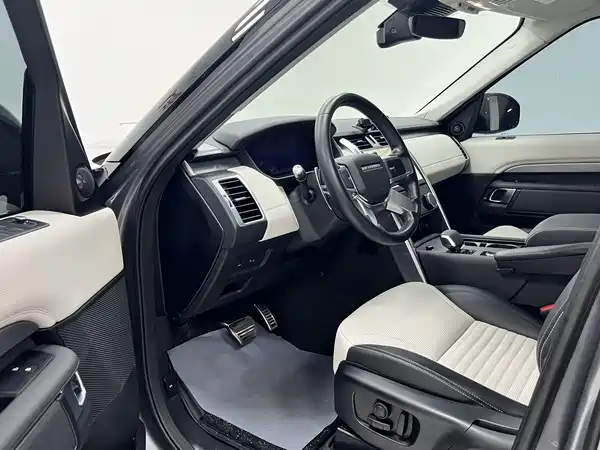 Land Rover Discovery 2021
