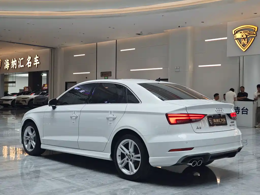 Audi A3 2020 — фото 3