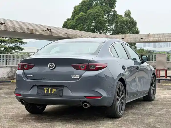 Mazda 3 Axela 2022