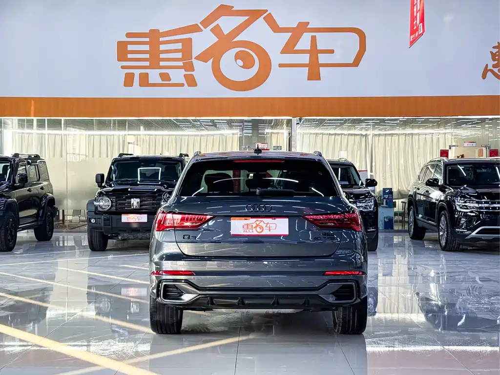 Audi Q3 2024 — фото 10