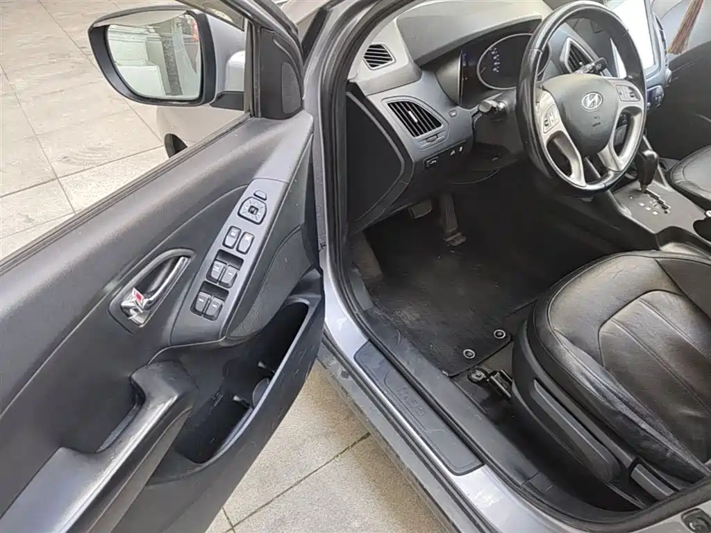 Hyundai ix35 2016 — фото 16