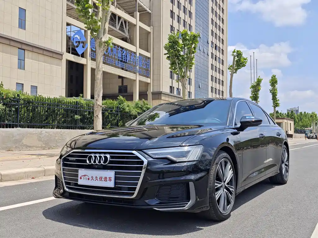 Audi A6L 2019 — фото 1