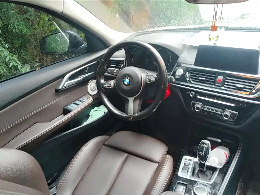 BMW 1 Series 2021 — фото 15