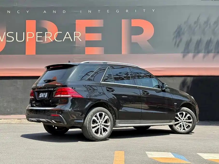 Mercedes-Benz GLE 2018 — фото 3