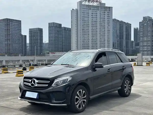 Mercedes-Benz GLE 2016