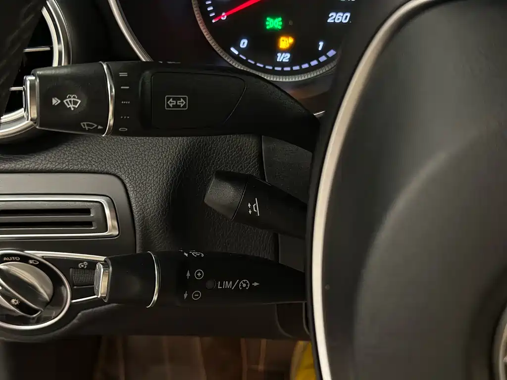 Mercedes-Benz C-Class 2015 — фото 19
