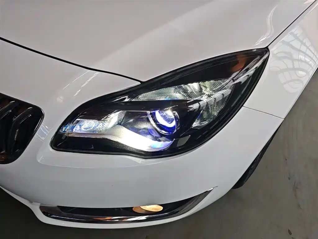 Buick Regal 2017 — фото 24