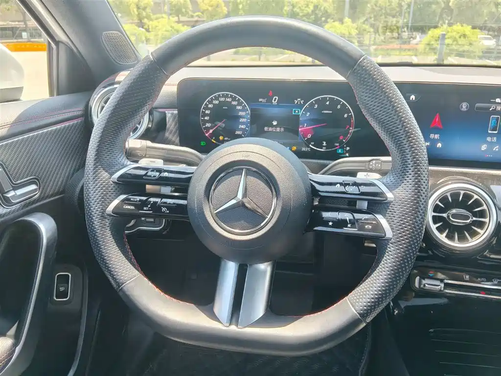 Mercedes-Benz A-Class 2024 — фото 15