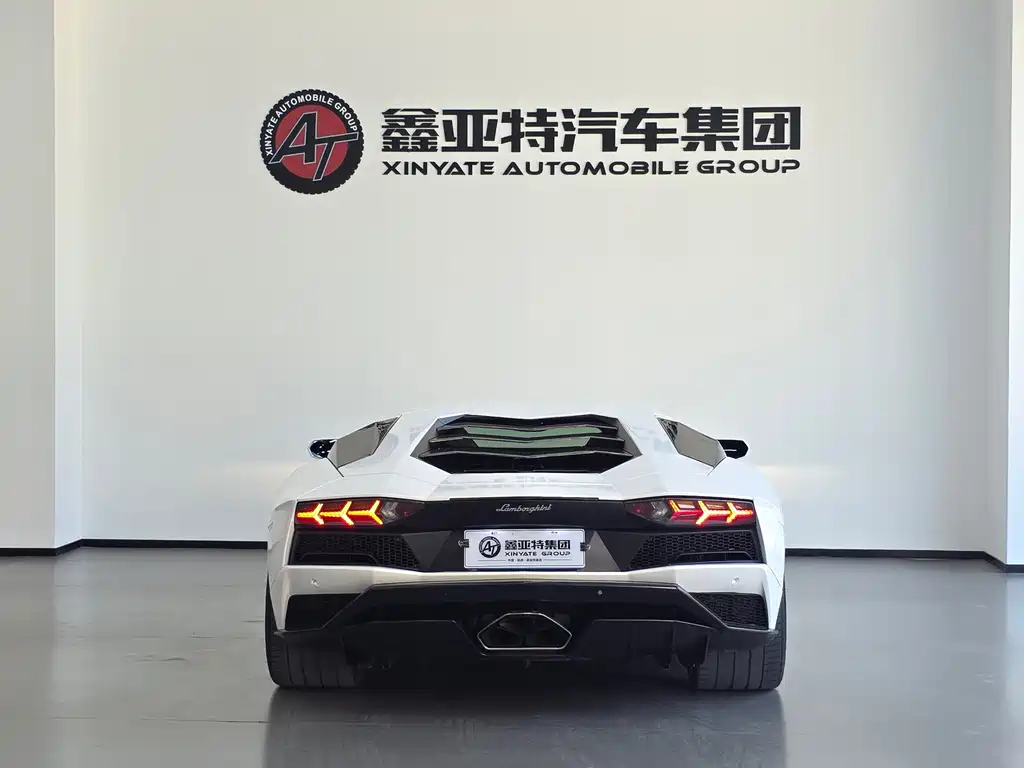 Lamborghini Aventador 2012 — фото 7
