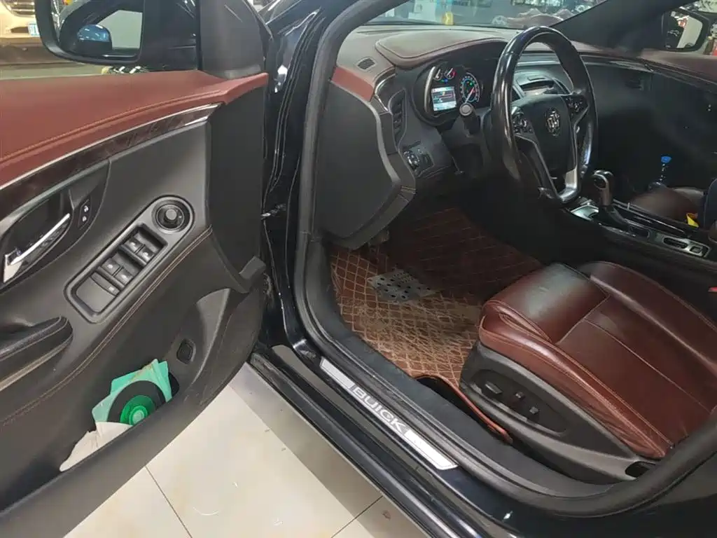 Buick LaCrosse 2015 — фото 16