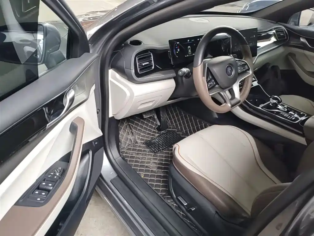 BYD Qin PLUS 2024 — фото 16