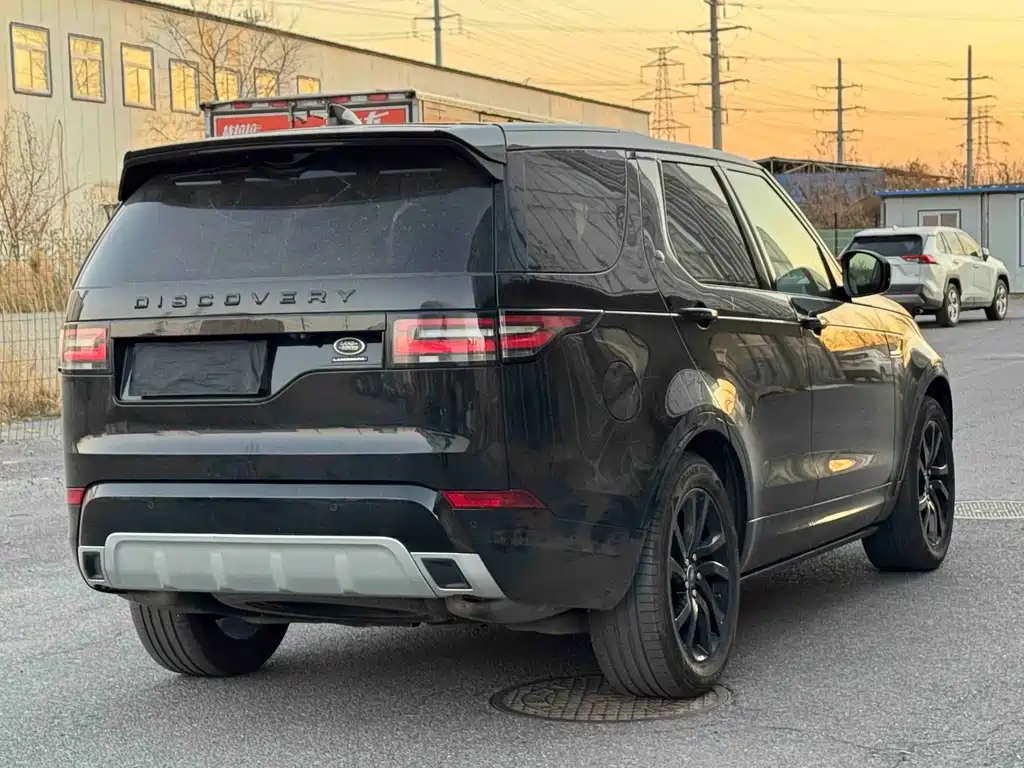 Land Rover Discovery 2019 — фото 6