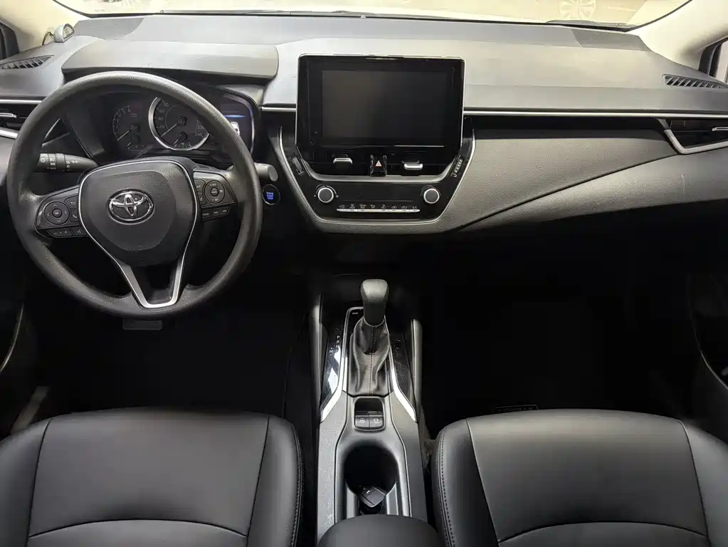Toyota Corolla 2022 — фото 4