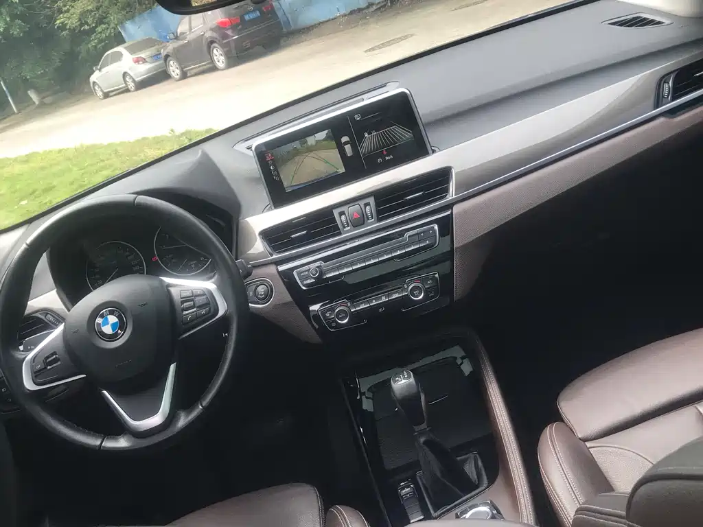 BMW X1 2017 — фото 11