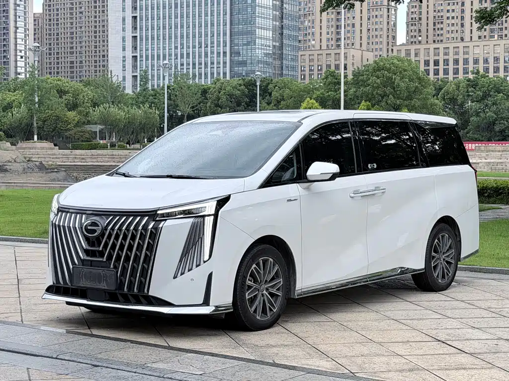 GAC Motor Trumpchi M8 2023 — фото 1