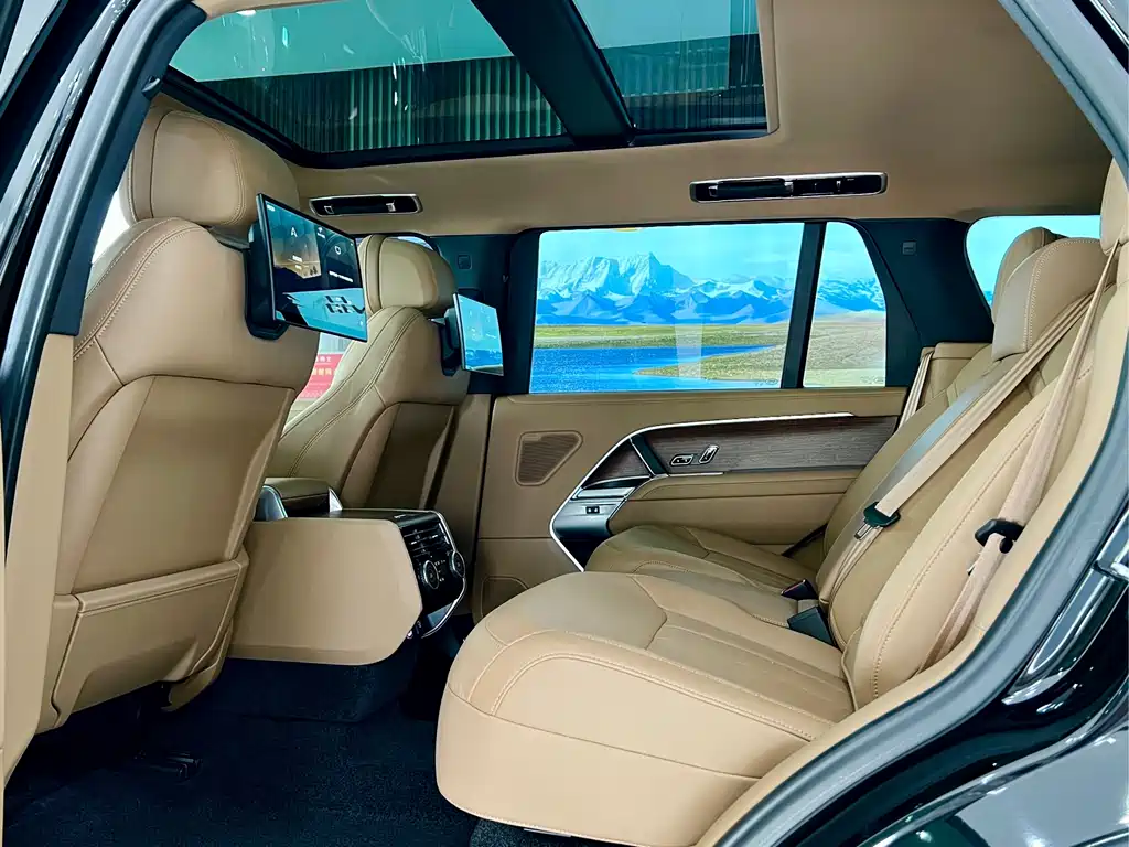 Land Rover Range Rover 2024 — фото 10