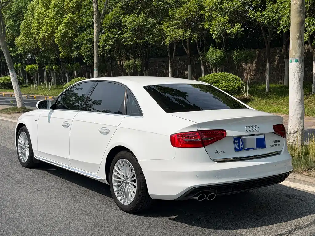 Audi A4L 2016 — фото 11