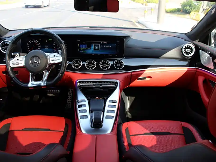 Mercedes-Benz AMG GT 2020 — фото 10