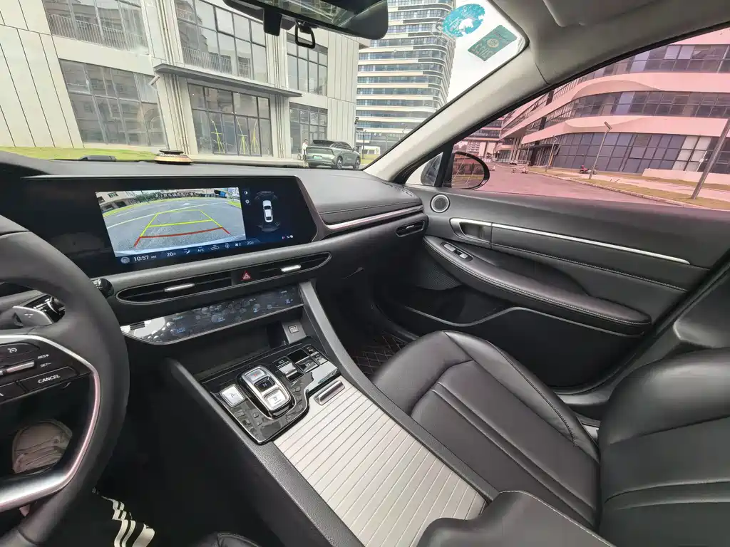 Hyundai Sonata 2020 — фото 21