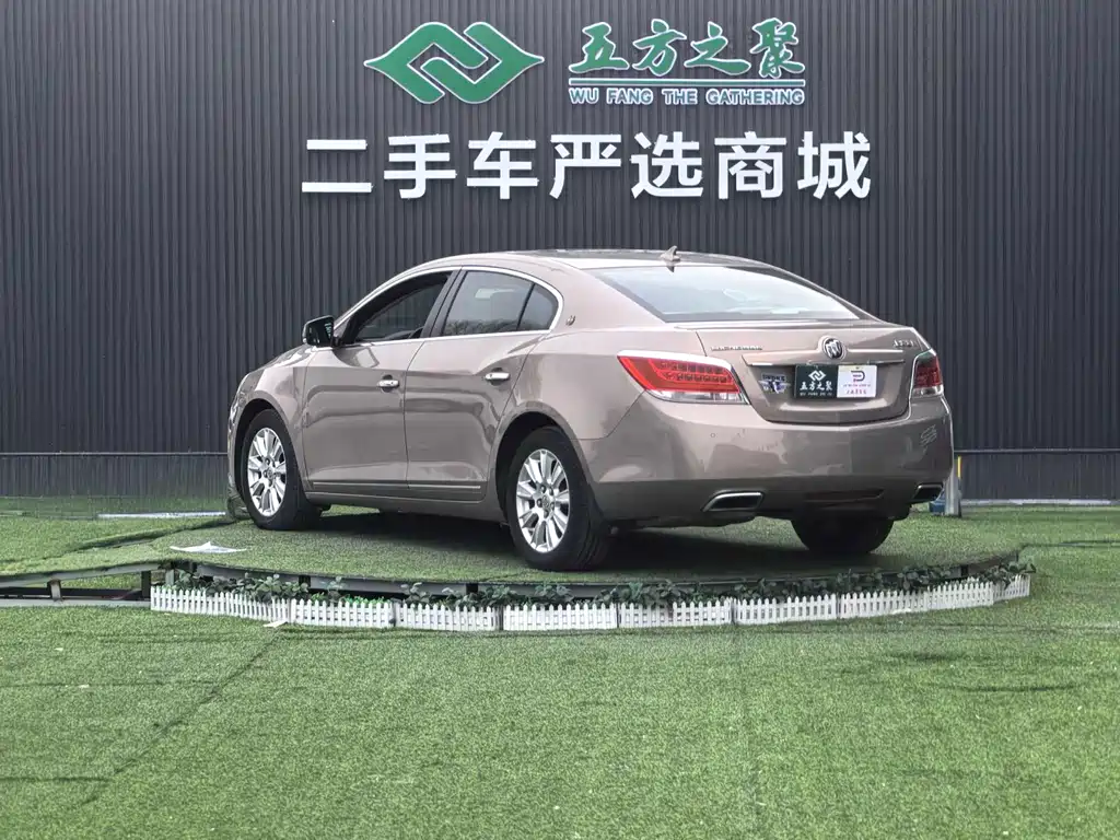 Buick LaCrosse 2012 — фото 21