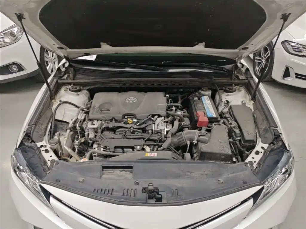 Toyota Camry 2021 — фото 20