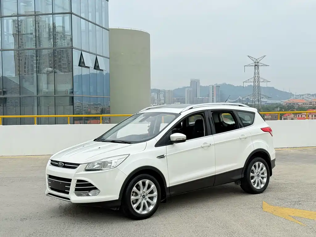 Ford Kuga 2016 — фото 1