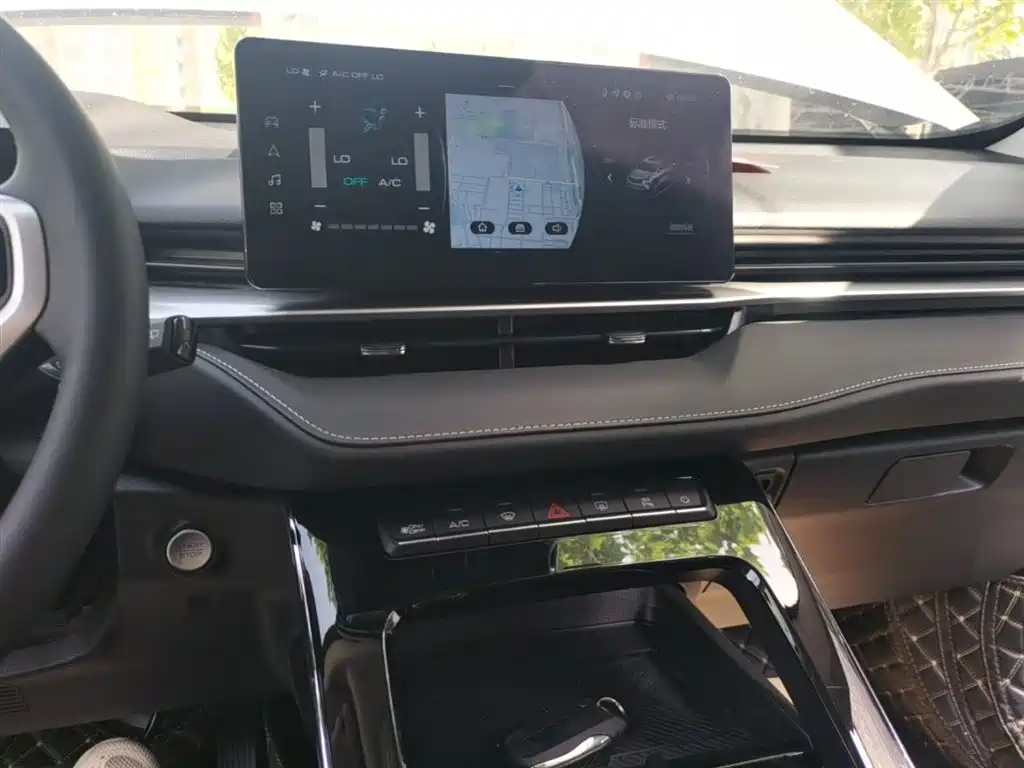 Haval H6 2023 — фото 13