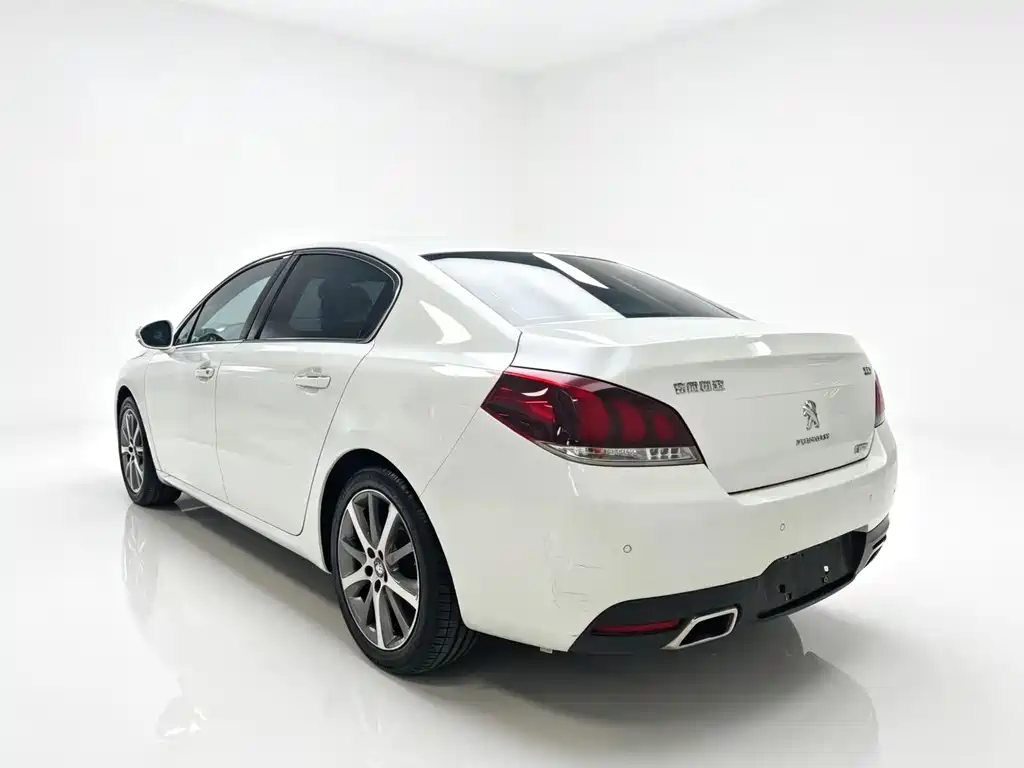 Peugeot 508 2015 — фото 4