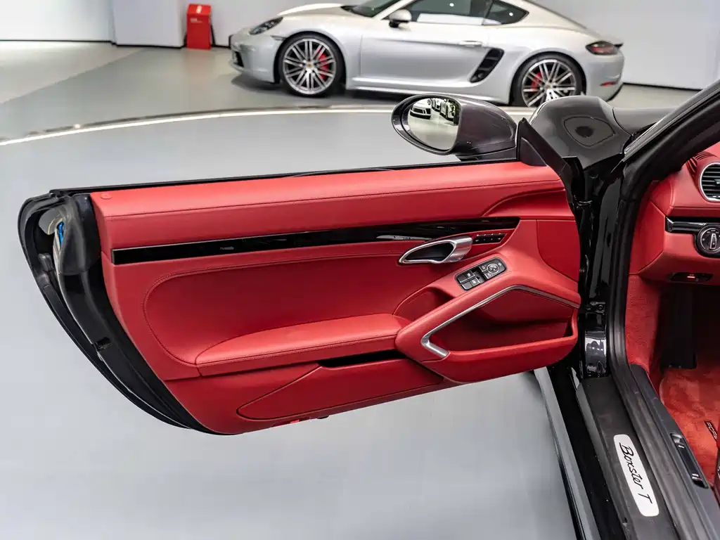 Porsche 718 2023 — фото 15
