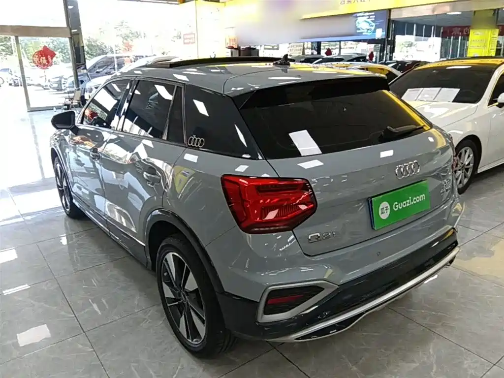 Audi Q2L 2022 — фото 5
