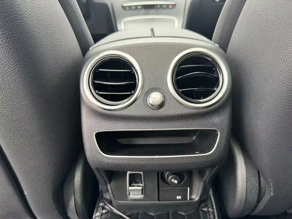 Mercedes-Benz C-Class 2020 — фото 15