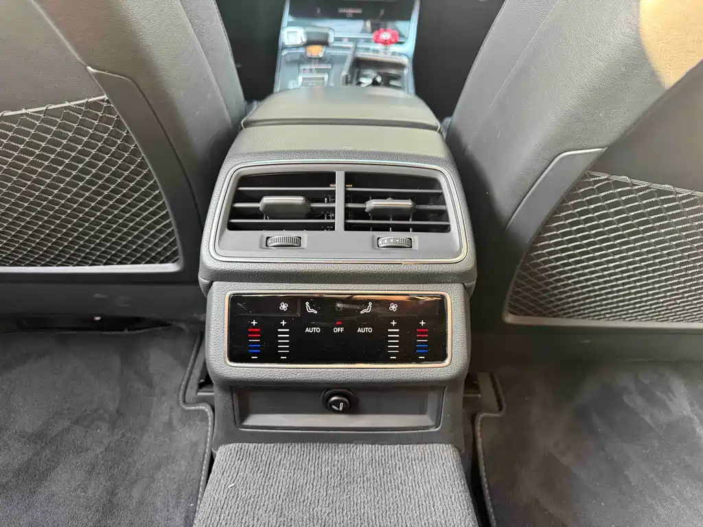 Audi A6L 2022 — фото 20