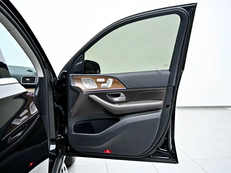 Mercedes-Benz GLS 2022 — фото 21