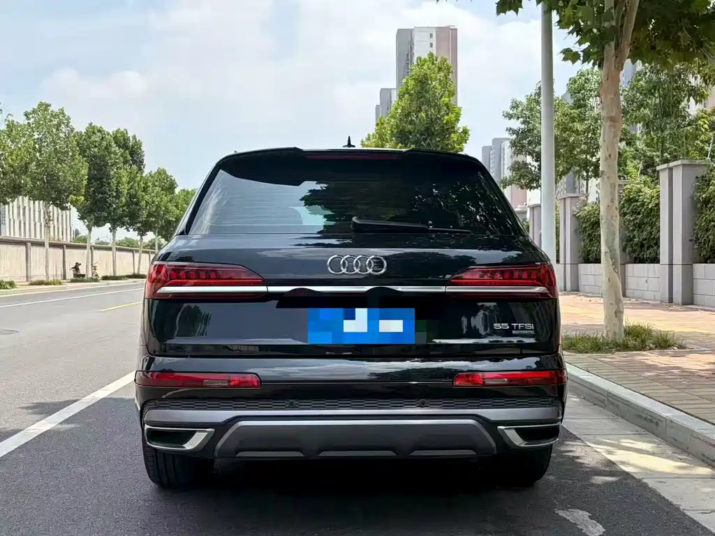 Audi Q7 2020 — фото 9