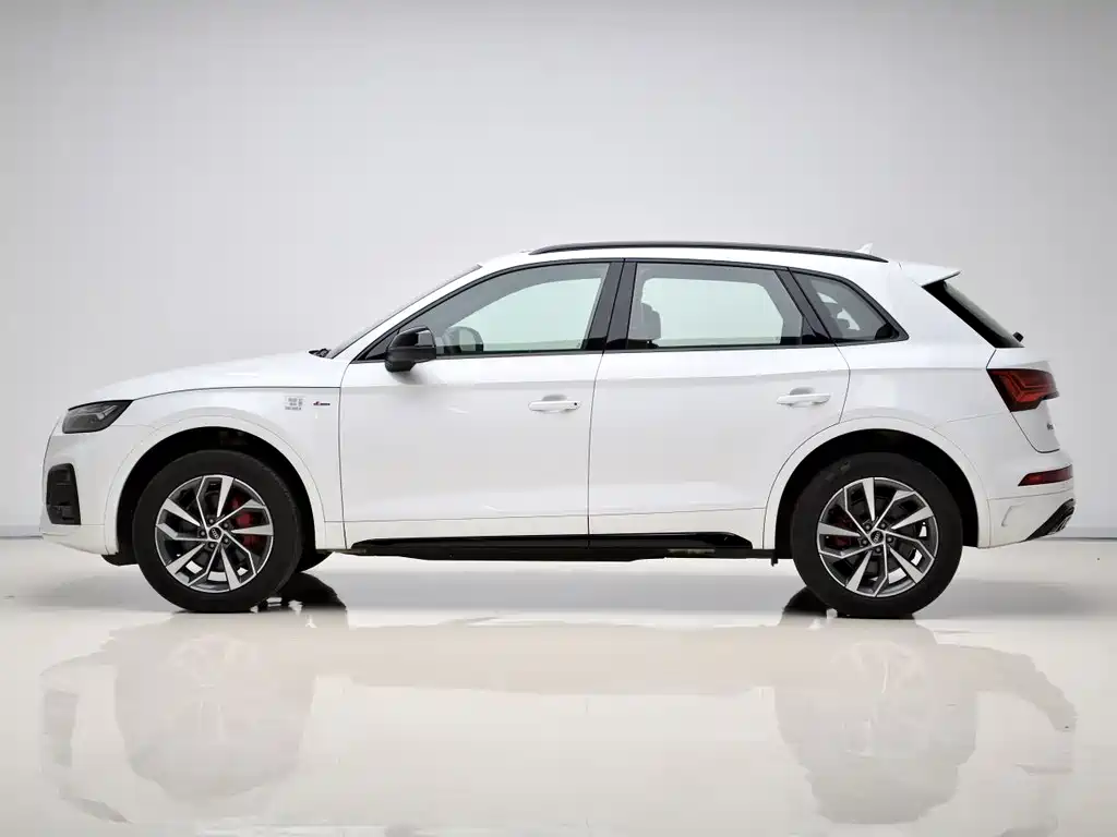 Audi Q5L 2025 — фото 5